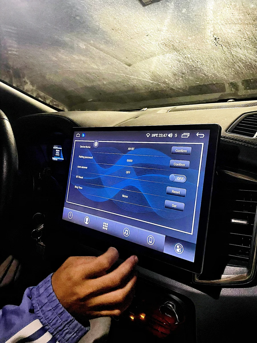 Ford Everest verified Audiograph installation photo 3